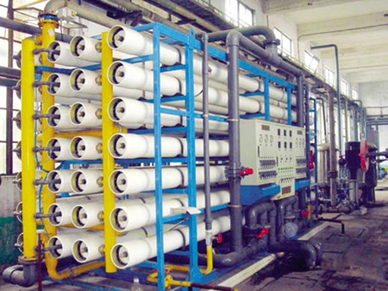 疊螺機廠家認為水處理劑普遍溶解環(huán)境條件是純凈水中